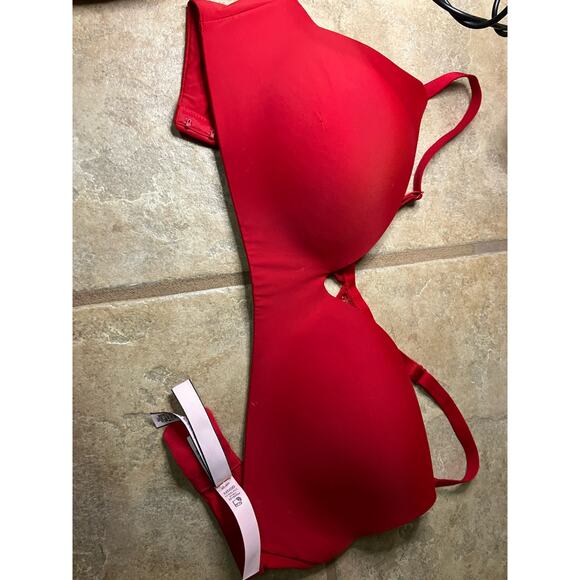 Victoria Secret Red Bra 32DDD Lacy Padded Hook Eye Sexy - Picture 3 of 8